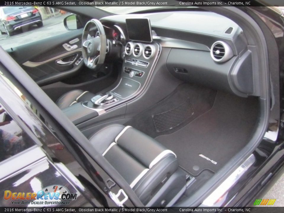 2016 Mercedes-Benz C 63 S AMG Sedan Obsidian Black Metallic / S Model Black/Grey Accent Photo #22