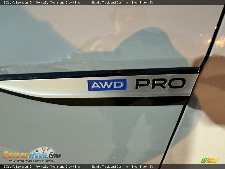 2021 Volkswagen ID.4 Pro AWD Moonstone Gray / Black Photo #2