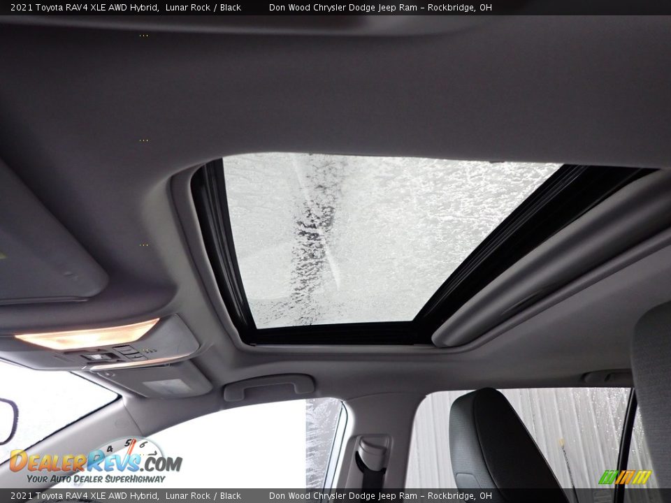 2021 Toyota RAV4 XLE AWD Hybrid Lunar Rock / Black Photo #4