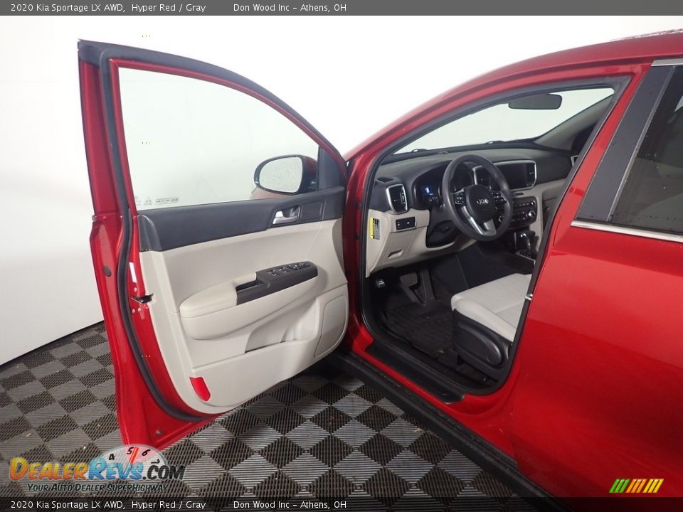 2020 Kia Sportage LX AWD Hyper Red / Gray Photo #16
