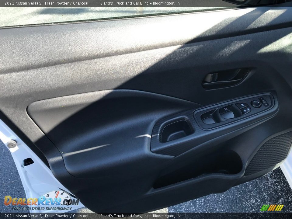Door Panel of 2021 Nissan Versa S Photo #9