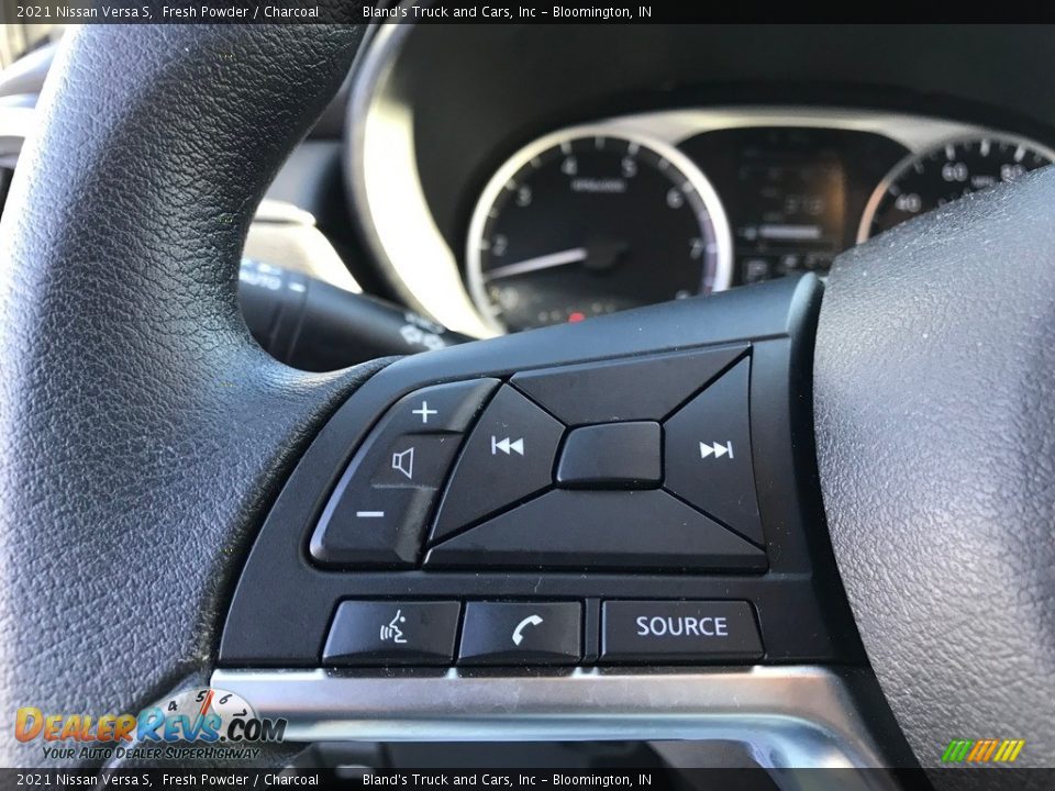 2021 Nissan Versa S Steering Wheel Photo #12