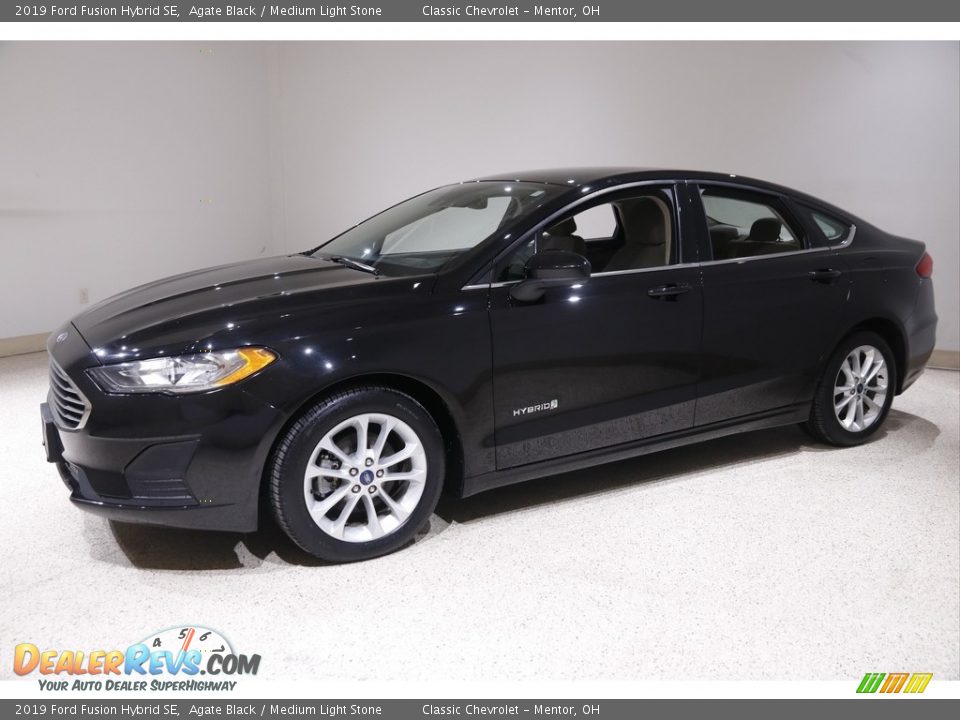 2019 Ford Fusion Hybrid SE Agate Black / Medium Light Stone Photo #3