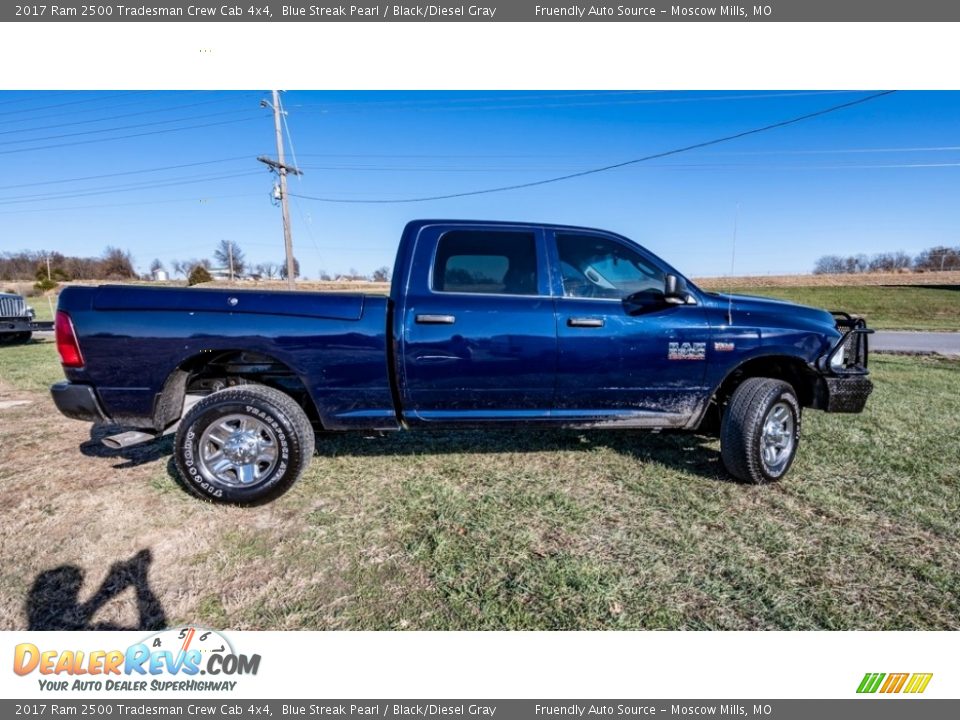 2017 Ram 2500 Tradesman Crew Cab 4x4 Blue Streak Pearl / Black/Diesel Gray Photo #3
