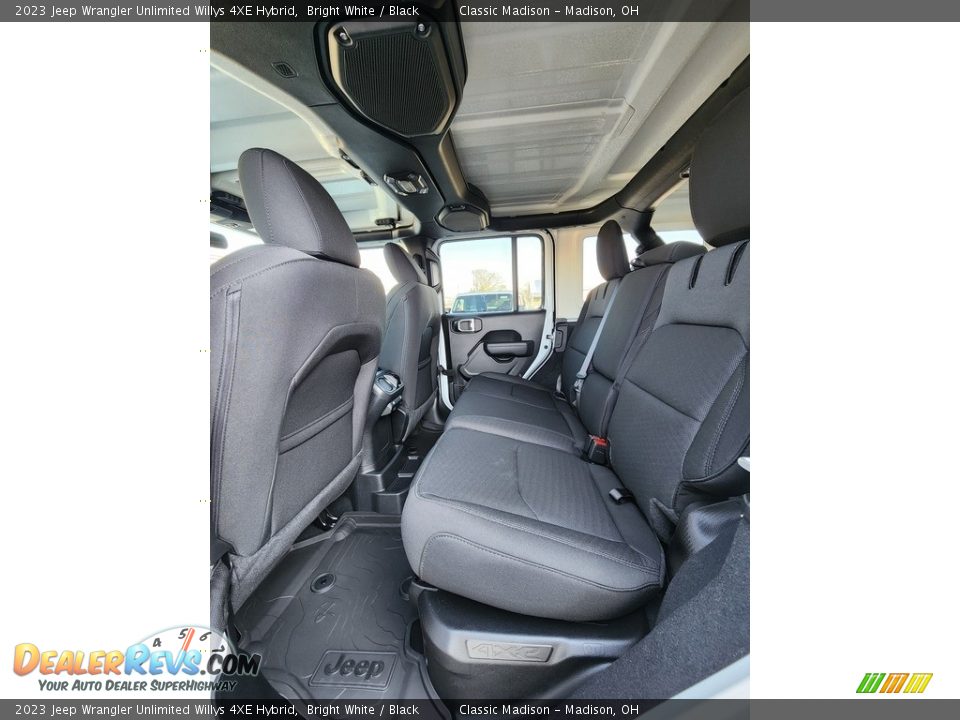 2023 Jeep Wrangler Unlimited Willys 4XE Hybrid Bright White / Black Photo #7