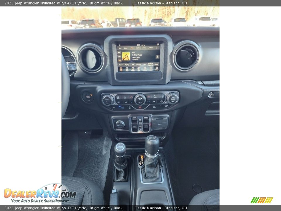 2023 Jeep Wrangler Unlimited Willys 4XE Hybrid Bright White / Black Photo #10