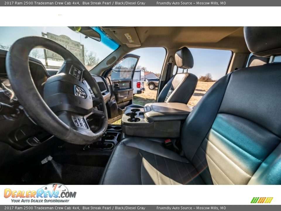 2017 Ram 2500 Tradesman Crew Cab 4x4 Blue Streak Pearl / Black/Diesel Gray Photo #14