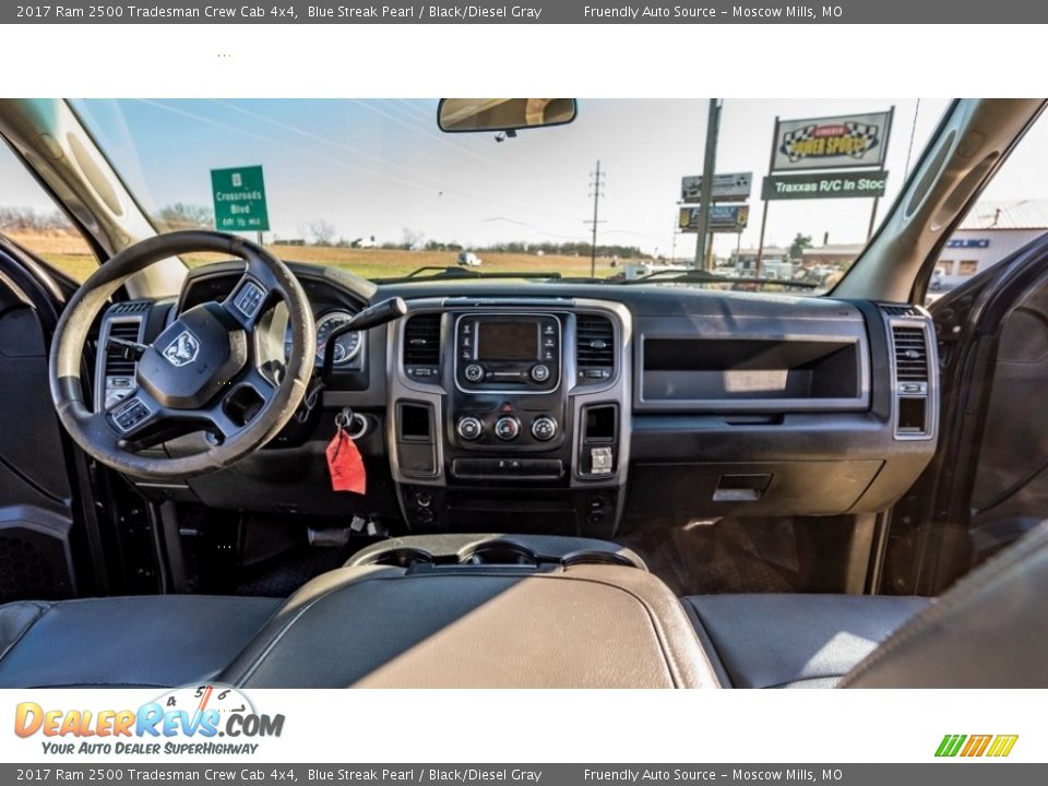 2017 Ram 2500 Tradesman Crew Cab 4x4 Blue Streak Pearl / Black/Diesel Gray Photo #16