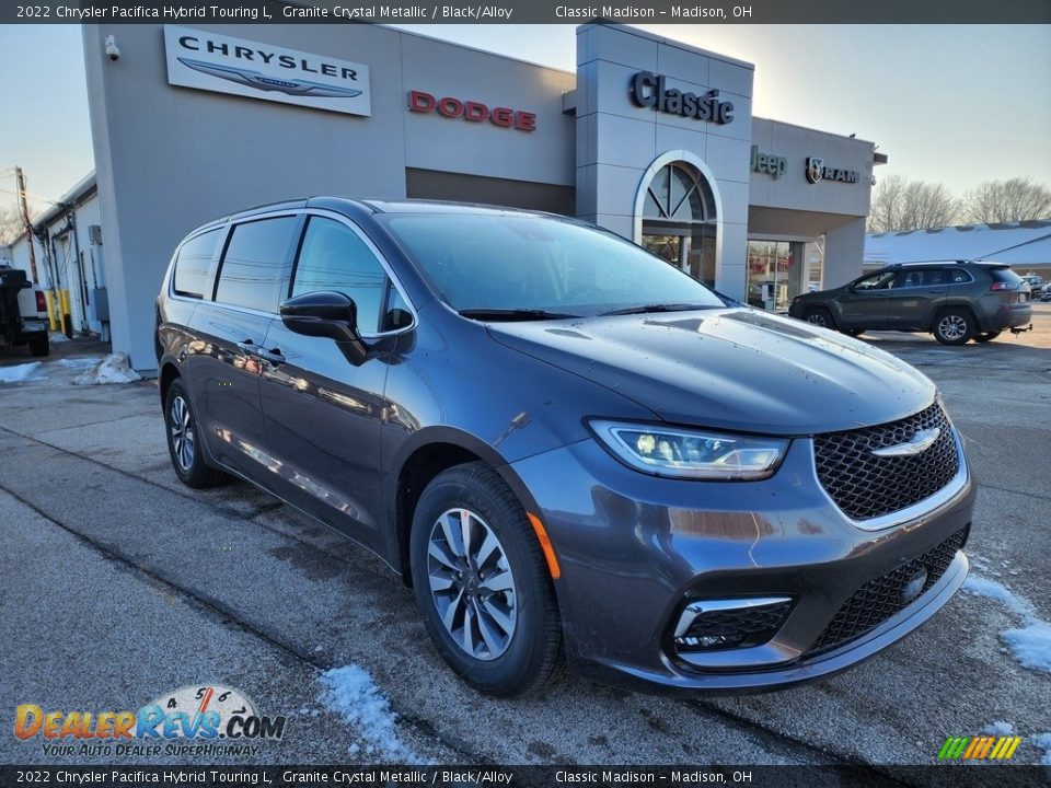 2022 Chrysler Pacifica Hybrid Touring L Granite Crystal Metallic / Black/Alloy Photo #1