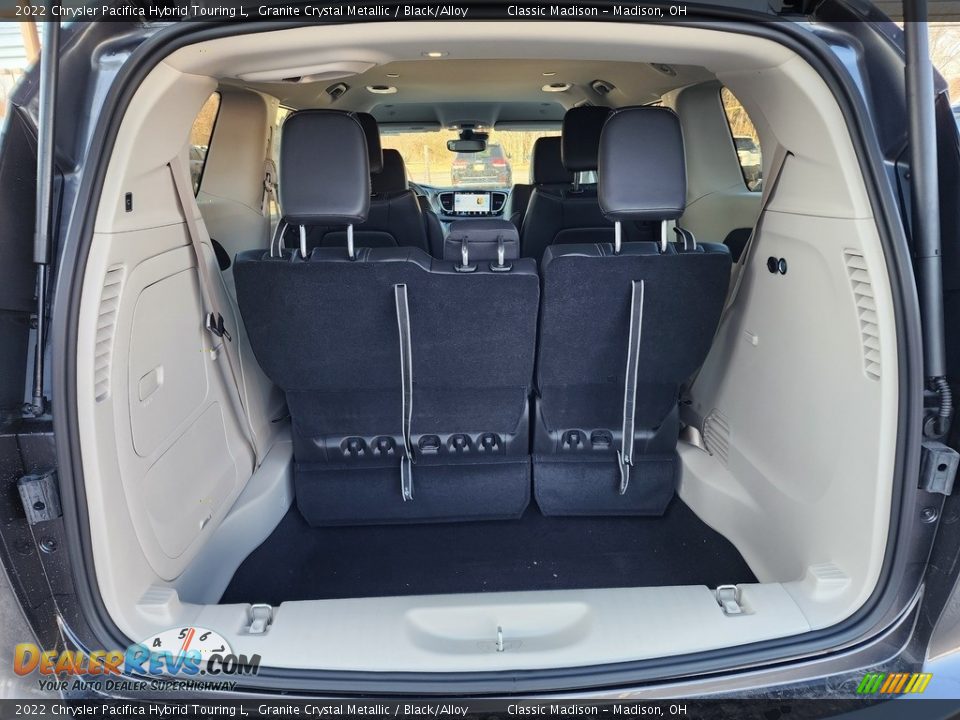 2022 Chrysler Pacifica Hybrid Touring L Granite Crystal Metallic / Black/Alloy Photo #7
