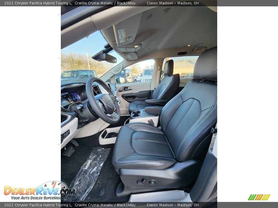 2022 Chrysler Pacifica Hybrid Touring L Granite Crystal Metallic / Black/Alloy Photo #8