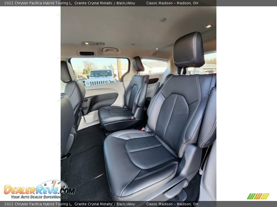 2022 Chrysler Pacifica Hybrid Touring L Granite Crystal Metallic / Black/Alloy Photo #9