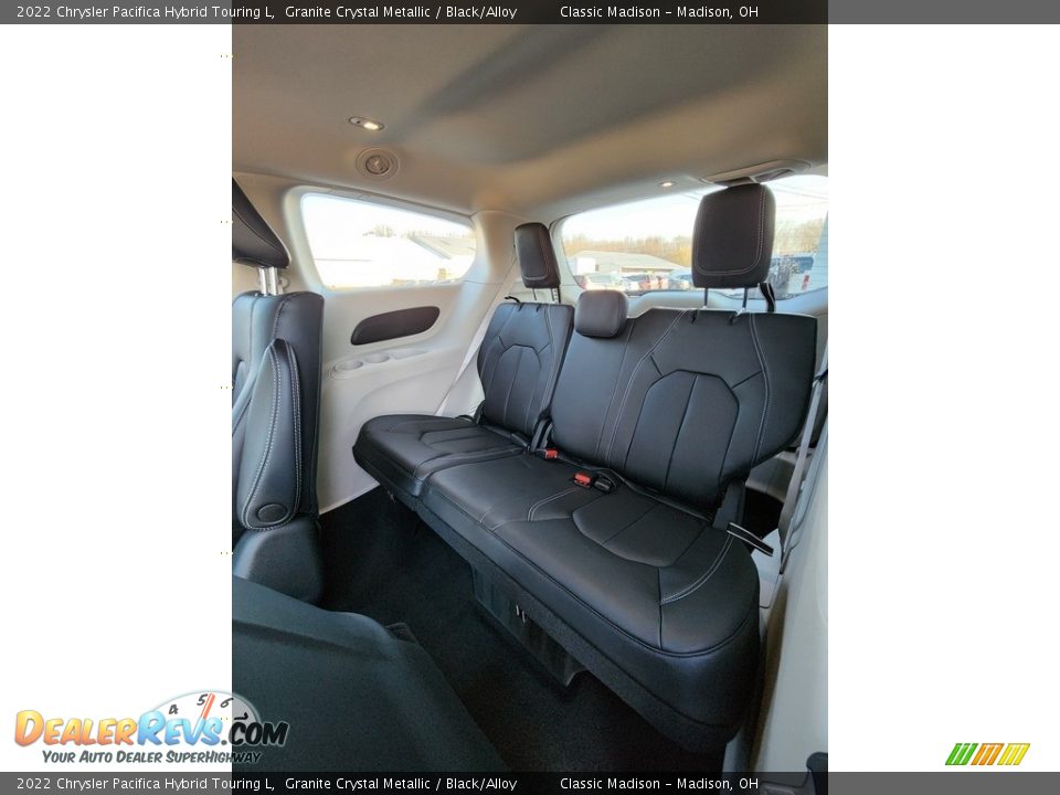 2022 Chrysler Pacifica Hybrid Touring L Granite Crystal Metallic / Black/Alloy Photo #10