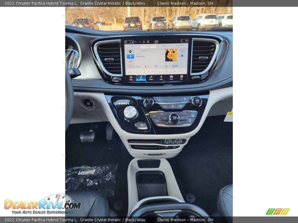 2022 Chrysler Pacifica Hybrid Touring L Granite Crystal Metallic / Black/Alloy Photo #13