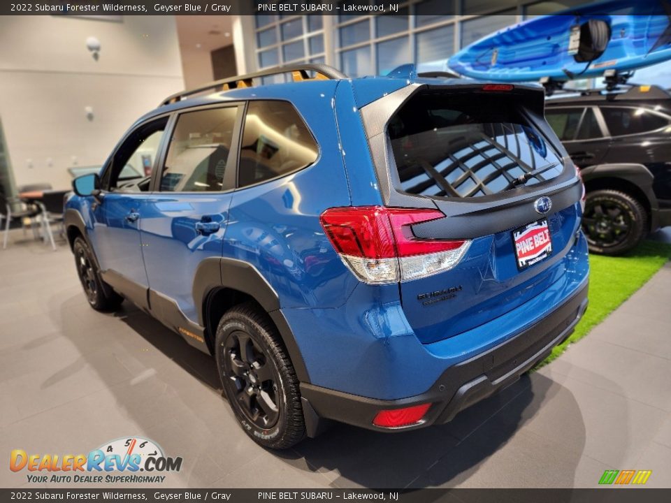 2022 Subaru Forester Wilderness Geyser Blue / Gray Photo #4