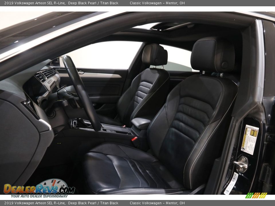 Titan Black Interior - 2019 Volkswagen Arteon SEL R-Line Photo #5