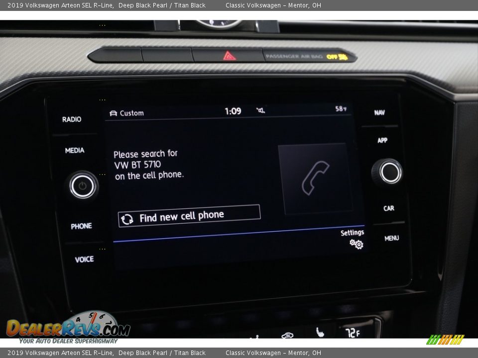 Controls of 2019 Volkswagen Arteon SEL R-Line Photo #11