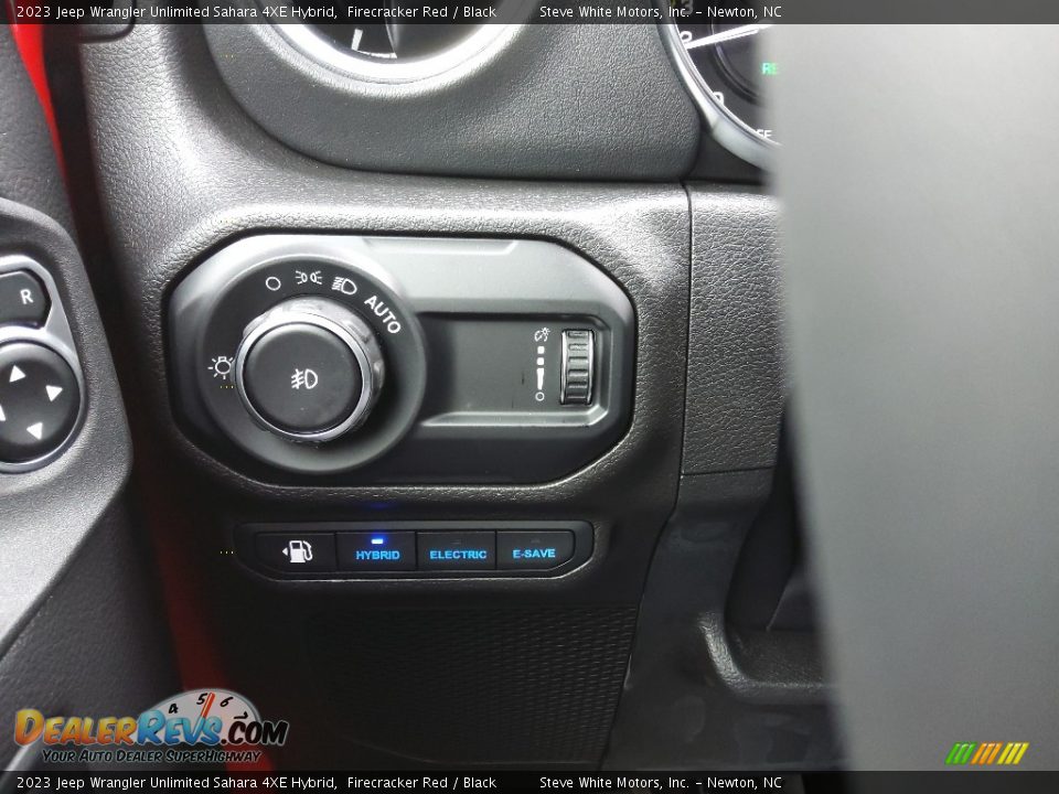 Controls of 2023 Jeep Wrangler Unlimited Sahara 4XE Hybrid Photo #21