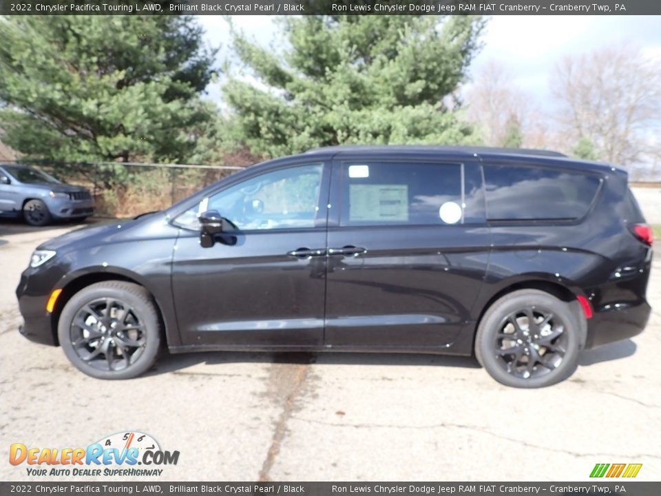 2022 Chrysler Pacifica Touring L AWD Brilliant Black Crystal Pearl / Black Photo #2