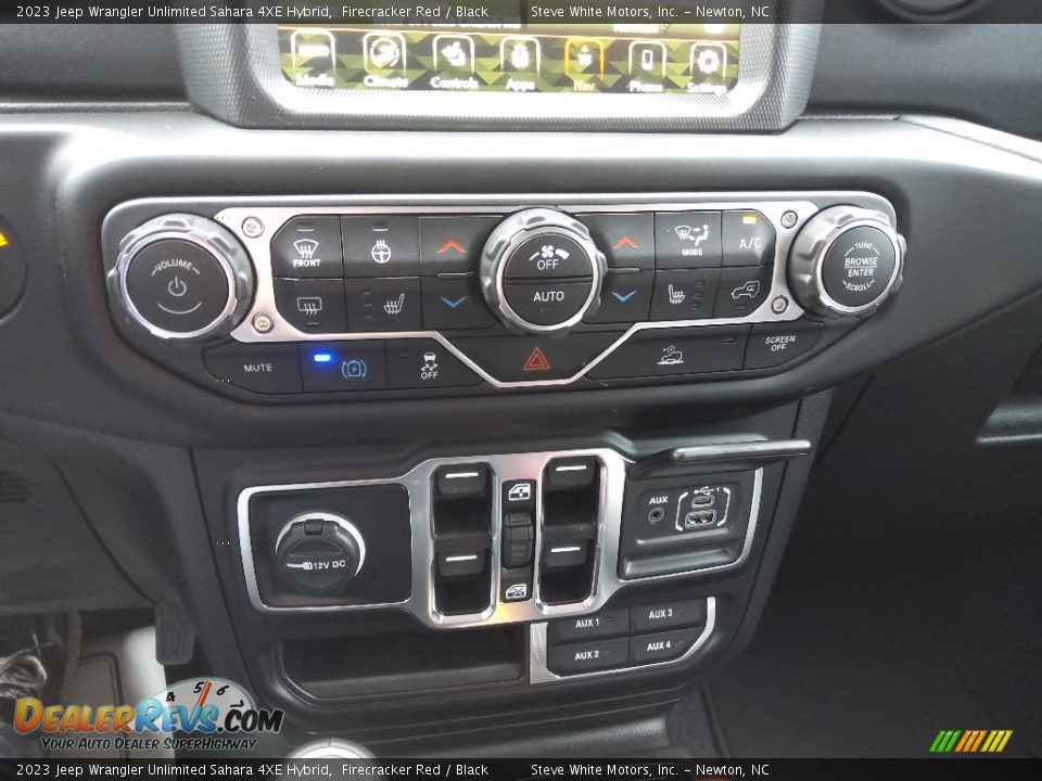 Controls of 2023 Jeep Wrangler Unlimited Sahara 4XE Hybrid Photo #30