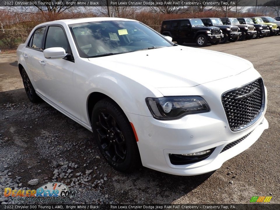 2022 Chrysler 300 Touring L AWD Bright White / Black Photo #7