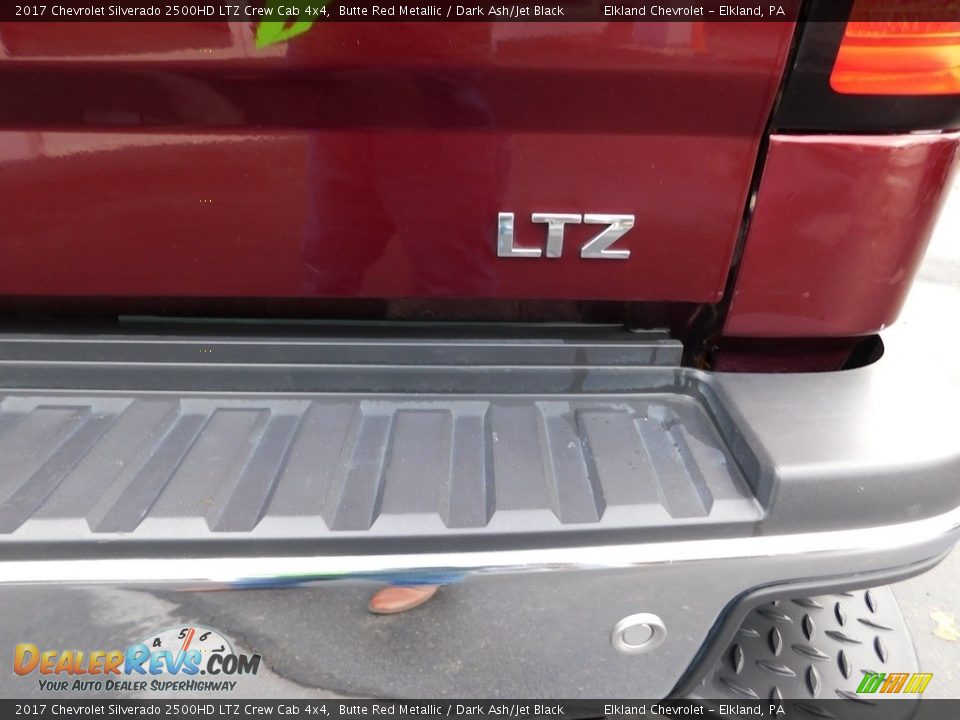 2017 Chevrolet Silverado 2500HD LTZ Crew Cab 4x4 Logo Photo #12