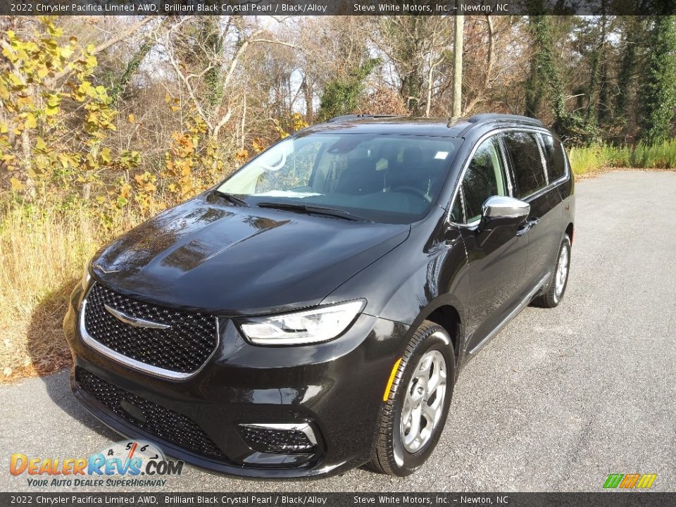 2022 Chrysler Pacifica Limited AWD Brilliant Black Crystal Pearl / Black/Alloy Photo #2