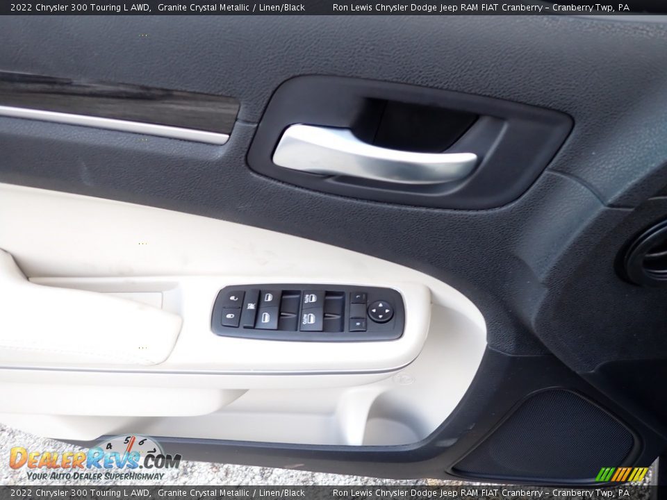 Door Panel of 2022 Chrysler 300 Touring L AWD Photo #15