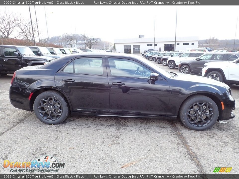 2022 Chrysler 300 Touring L AWD Gloss Black / Black Photo #6