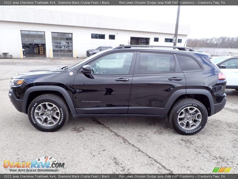 2022 Jeep Cherokee Trailhawk 4x4 Diamond Black Crystal Pearl / Black Photo #2