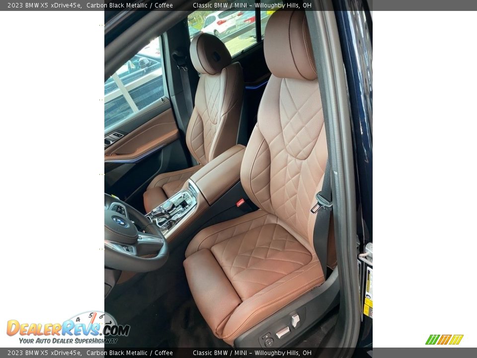 Coffee Interior - 2023 BMW X5 xDrive45e Photo #4