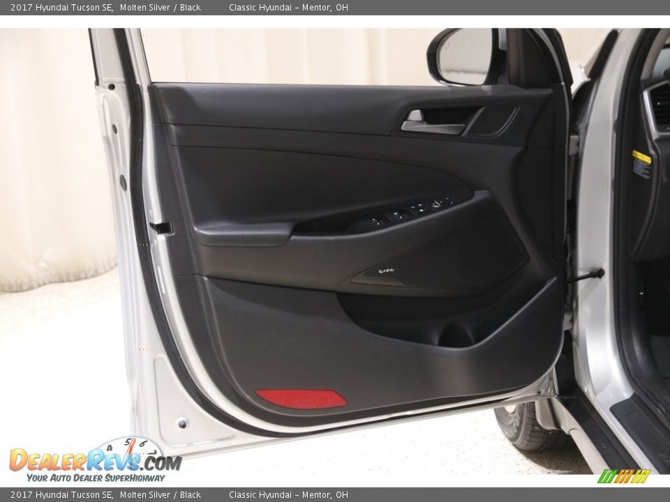 2017 Hyundai Tucson SE Molten Silver / Black Photo #4