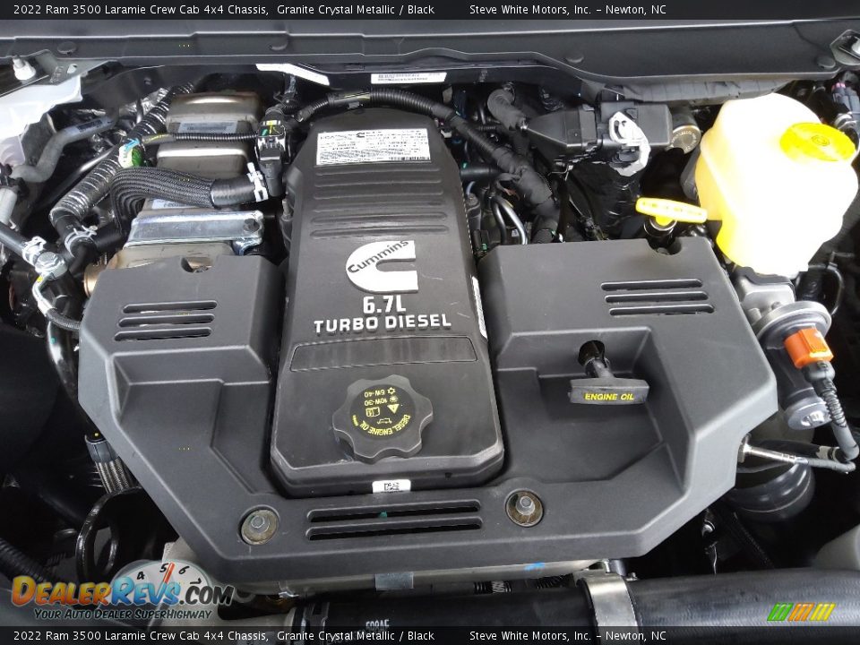 2022 Ram 3500 Laramie Crew Cab 4x4 Chassis 6.7 Liter OHV 24-Valve Cummins Turbo-Diesel inline 6 Cylinder Engine Photo #9