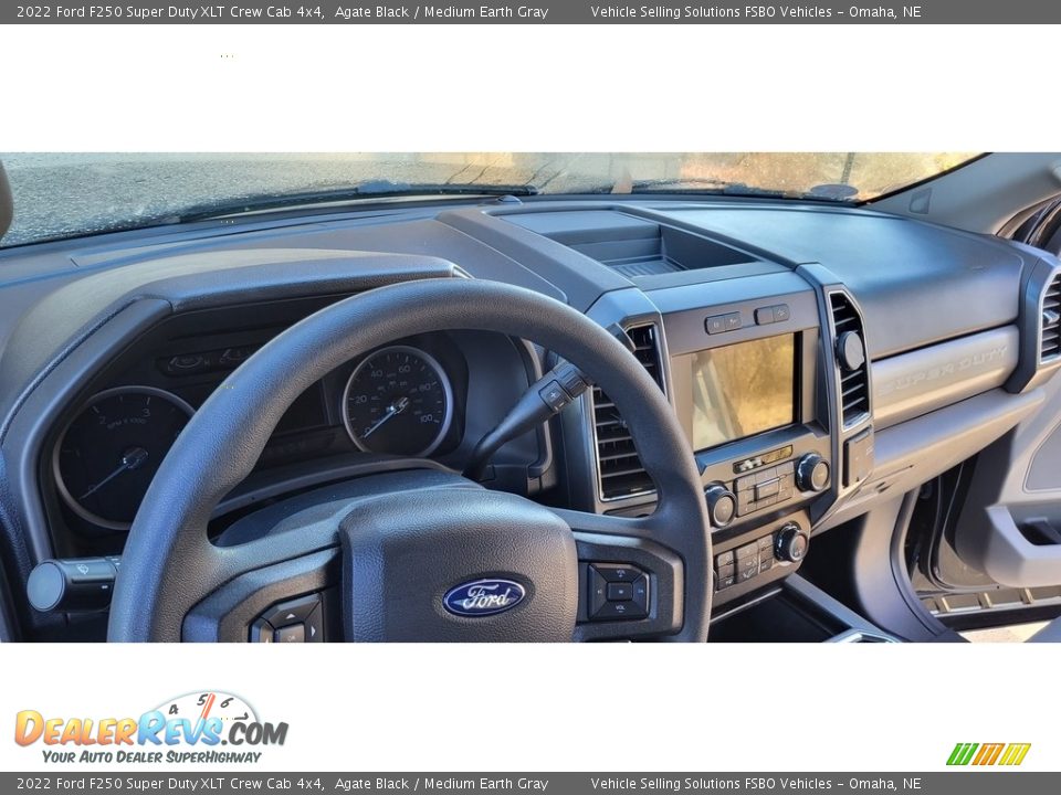 2022 Ford F250 Super Duty XLT Crew Cab 4x4 Agate Black / Medium Earth Gray Photo #6