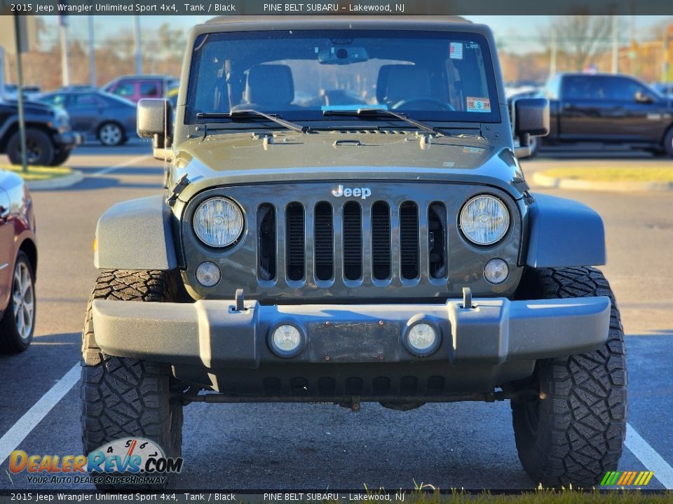 2015 Jeep Wrangler Unlimited Sport 4x4 Tank / Black Photo #2