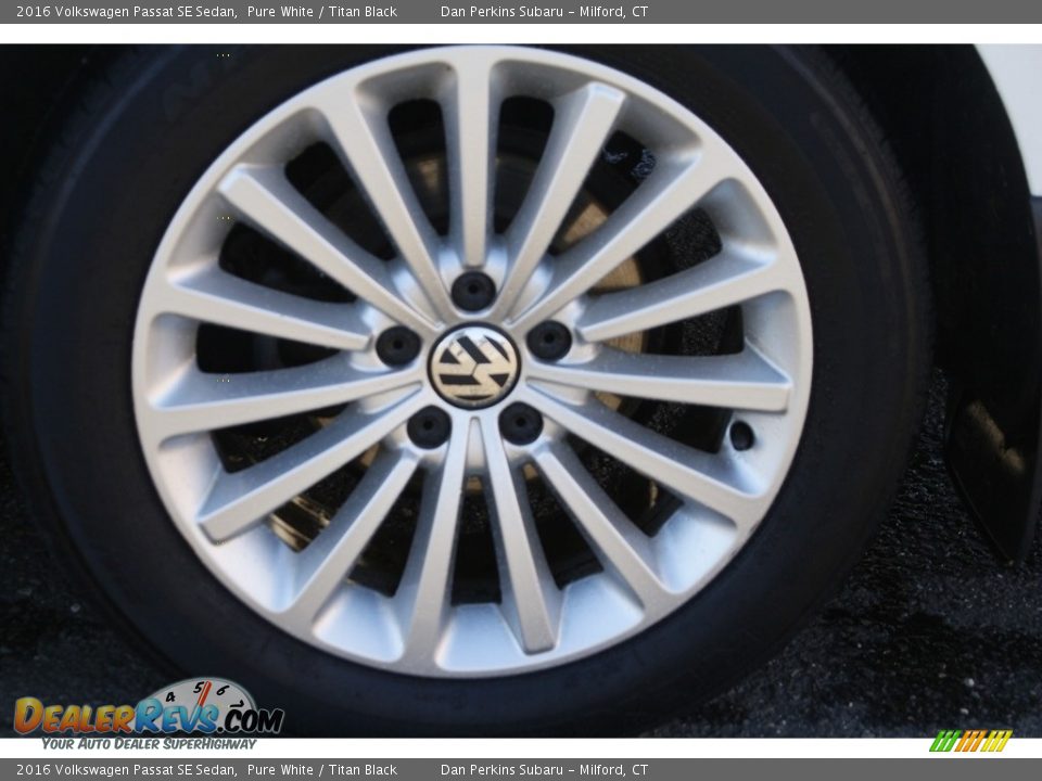 2016 Volkswagen Passat SE Sedan Wheel Photo #20