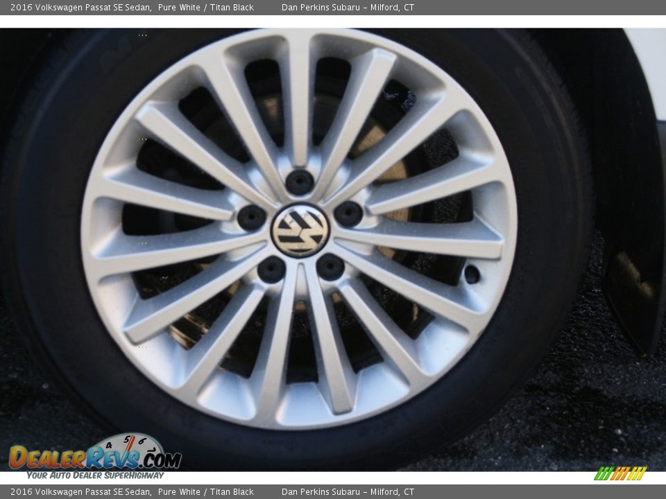 2016 Volkswagen Passat SE Sedan Wheel Photo #21