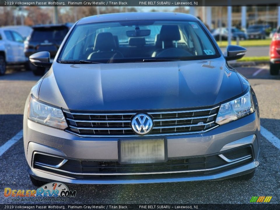 2019 Volkswagen Passat Wolfsburg Platinum Gray Metallic / Titan Black Photo #2