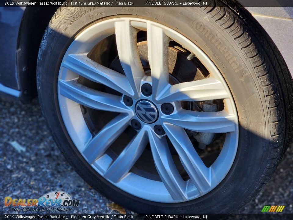 2019 Volkswagen Passat Wolfsburg Platinum Gray Metallic / Titan Black Photo #4