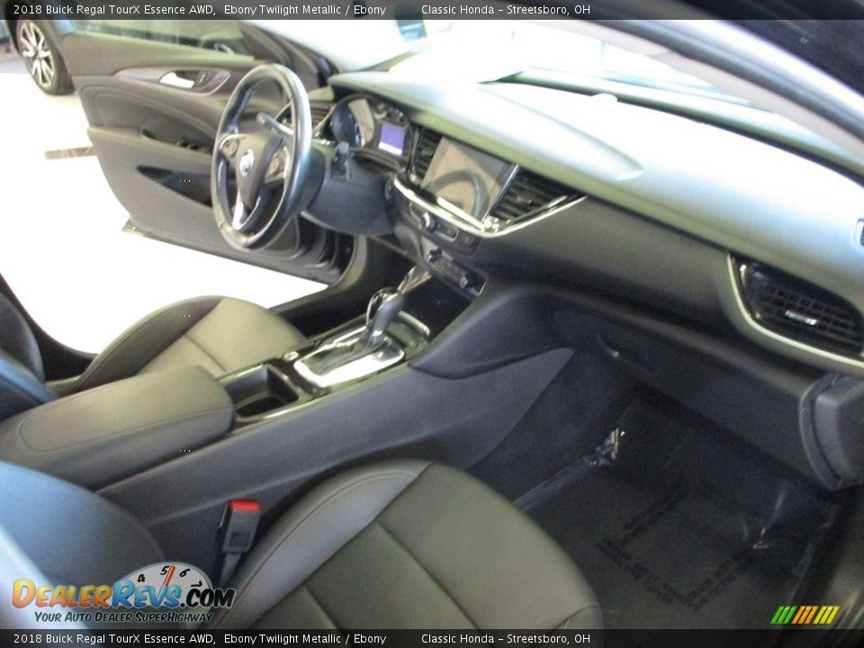 2018 Buick Regal TourX Essence AWD Ebony Twilight Metallic / Ebony Photo #16