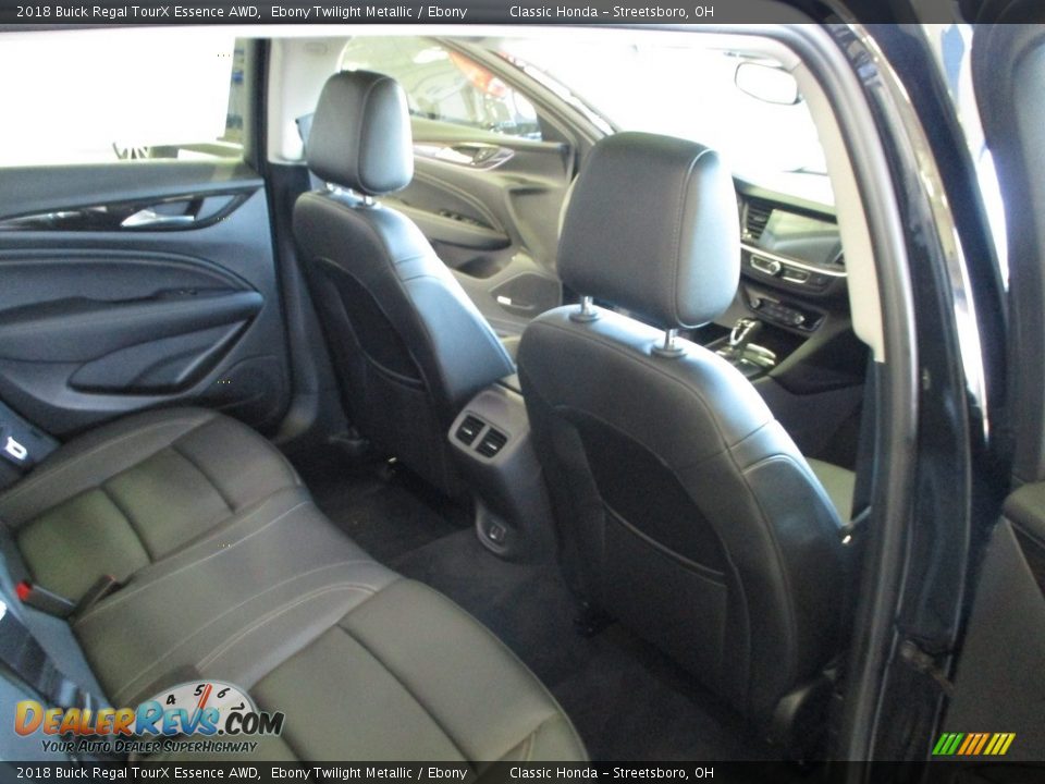 2018 Buick Regal TourX Essence AWD Ebony Twilight Metallic / Ebony Photo #20