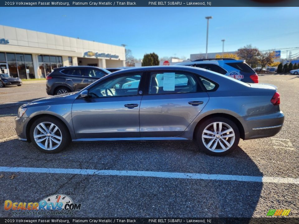 2019 Volkswagen Passat Wolfsburg Platinum Gray Metallic / Titan Black Photo #11