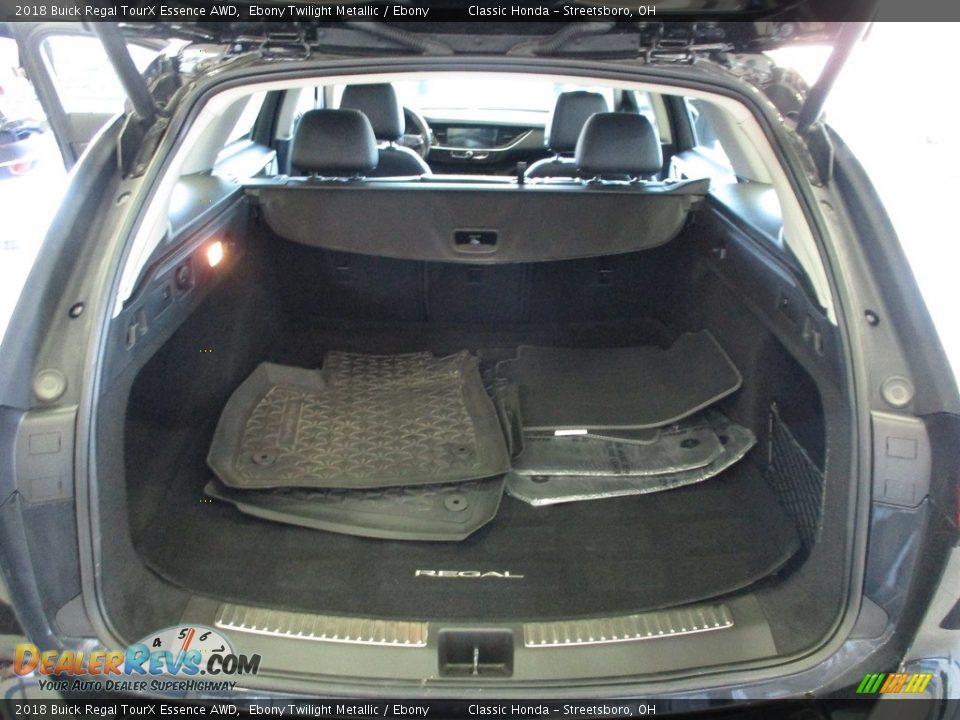 2018 Buick Regal TourX Essence AWD Ebony Twilight Metallic / Ebony Photo #22
