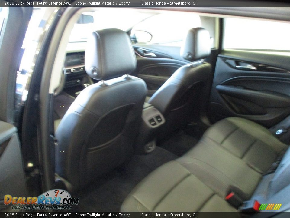 2018 Buick Regal TourX Essence AWD Ebony Twilight Metallic / Ebony Photo #26