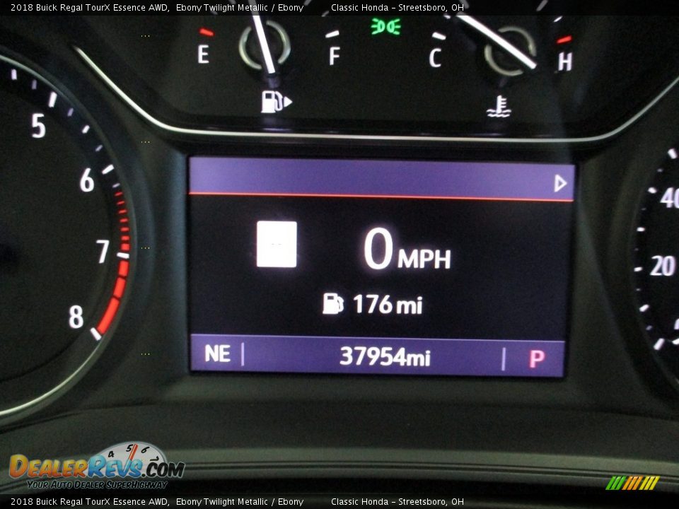 2018 Buick Regal TourX Essence AWD Ebony Twilight Metallic / Ebony Photo #35