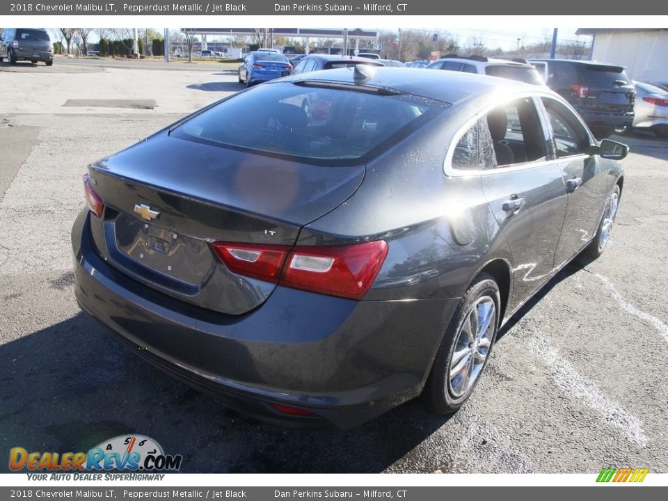 2018 Chevrolet Malibu LT Pepperdust Metallic / Jet Black Photo #5