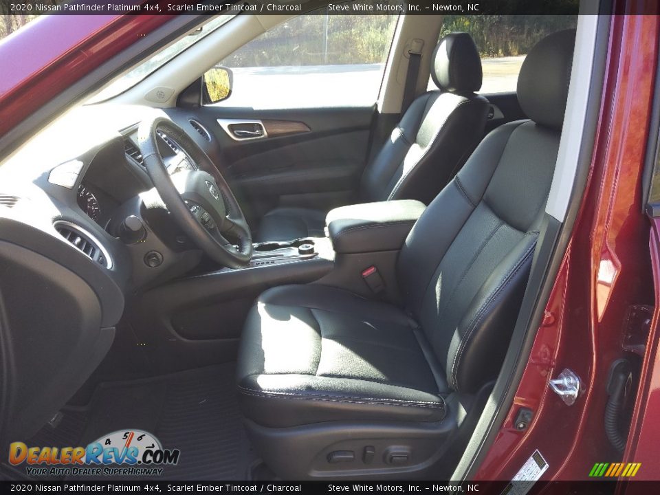 Front Seat of 2020 Nissan Pathfinder Platinum 4x4 Photo #11