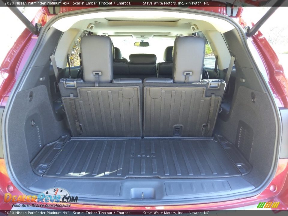 2020 Nissan Pathfinder Platinum 4x4 Trunk Photo #17