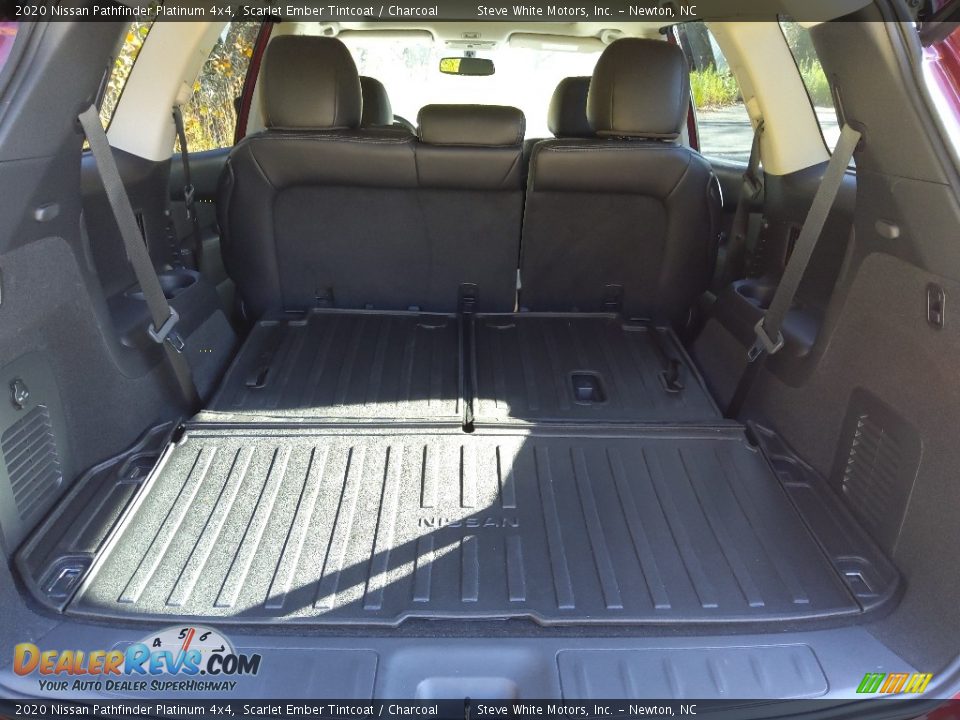 2020 Nissan Pathfinder Platinum 4x4 Trunk Photo #18