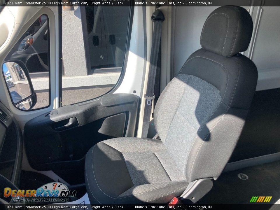 2021 Ram ProMaster 2500 High Roof Cargo Van Bright White / Black Photo #18